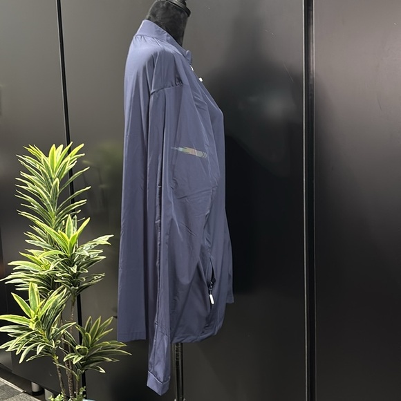 ALETEO WANG UPF 50+ moisture wicking,zip up,hip zip pockets,stretch,soft, light - Picture 3 of 12